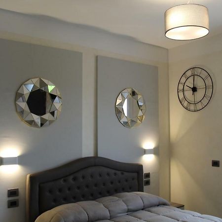 Villa Martina Luxury Rooms ديسينسانو ديل غاردا المظهر الخارجي الصورة