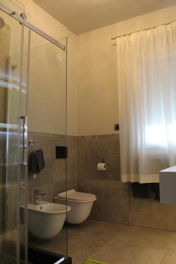 Villa Martina Luxury Rooms ديسينسانو ديل غاردا المظهر الخارجي الصورة