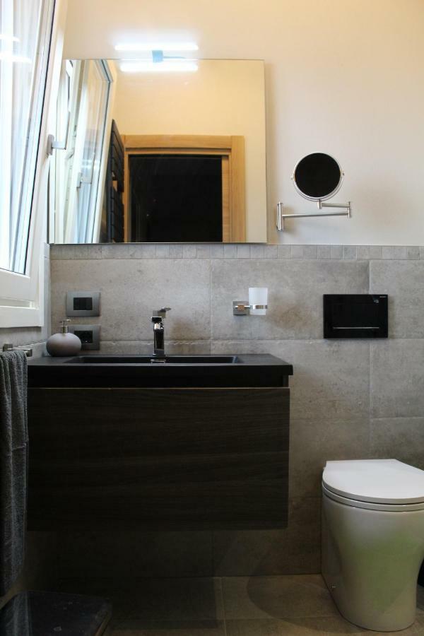 Villa Martina Luxury Rooms ديسينسانو ديل غاردا المظهر الخارجي الصورة