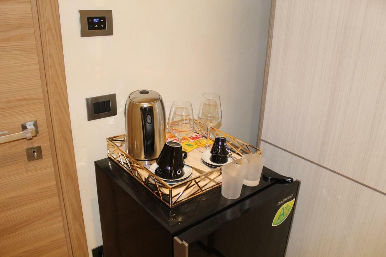 Villa Martina Luxury Rooms ديسينسانو ديل غاردا المظهر الخارجي الصورة